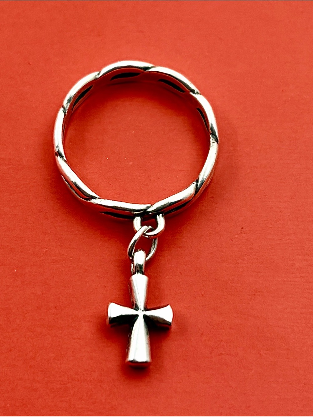 James Avery RETIRED Sterling Silver St Teresa Cross Woven Dangle Ring - Size 6.5
